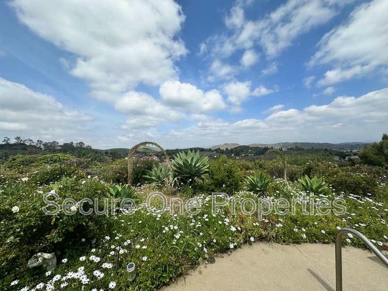 Stunning Thousand Oaks Pool Home with Panoramic Mountain Views! property image