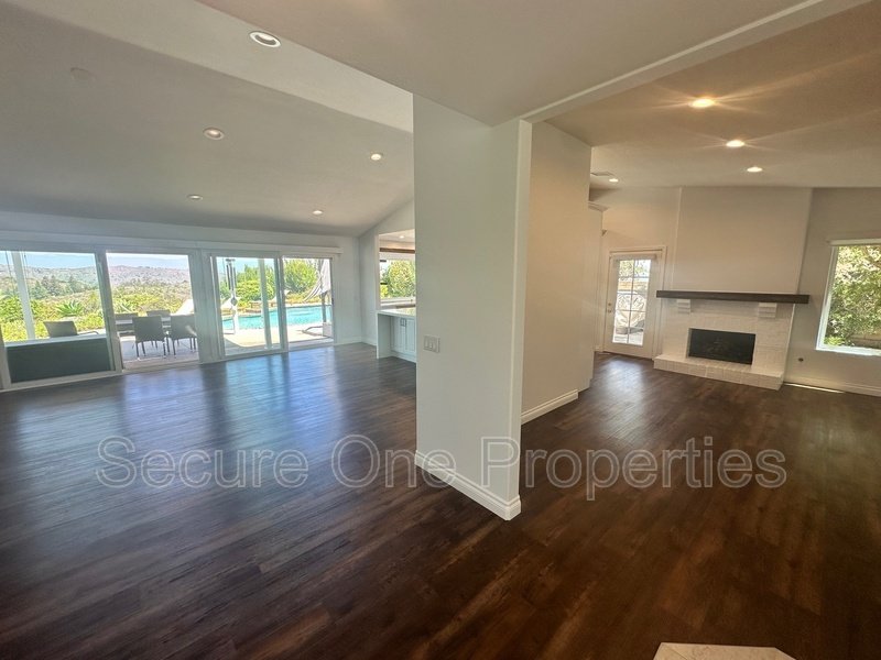 Stunning Thousand Oaks Pool Home with Panoramic Mountain Views! property image