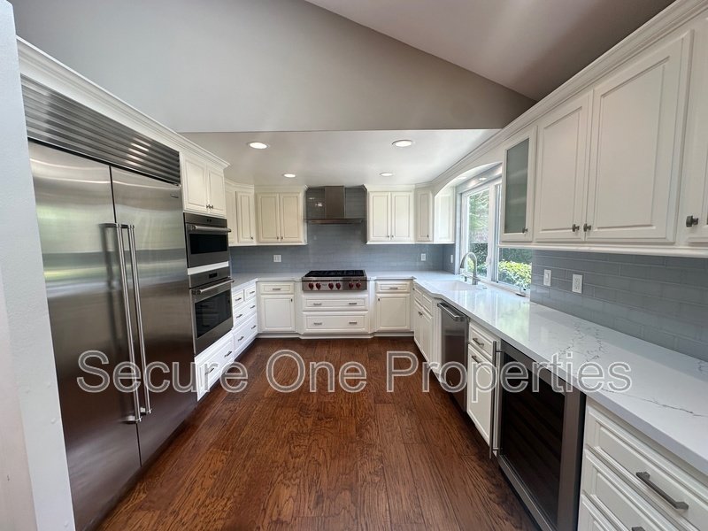 Beautifully Remodeled Thousand Oaks Single Story! property image