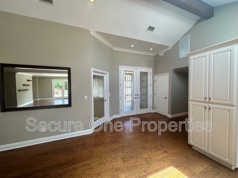 Beautifully Remodeled Thousand Oaks Single Story! property image