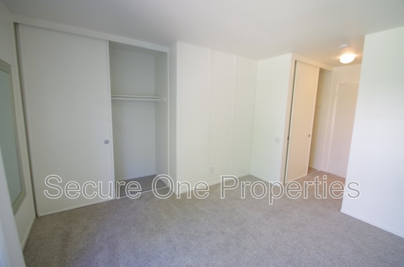 Updated 3 bedroom END UNIT Condo in Wildwood! property image