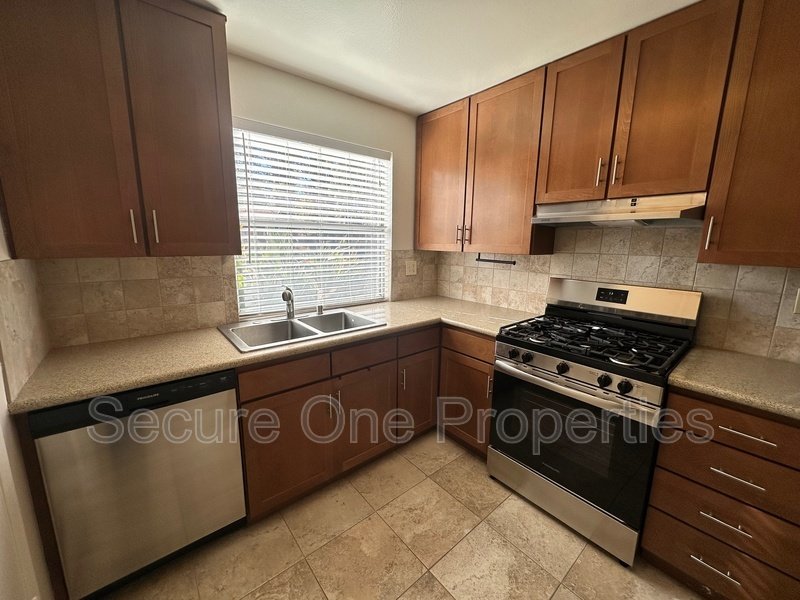 Beautifully updated Westlake Village Condo! property image