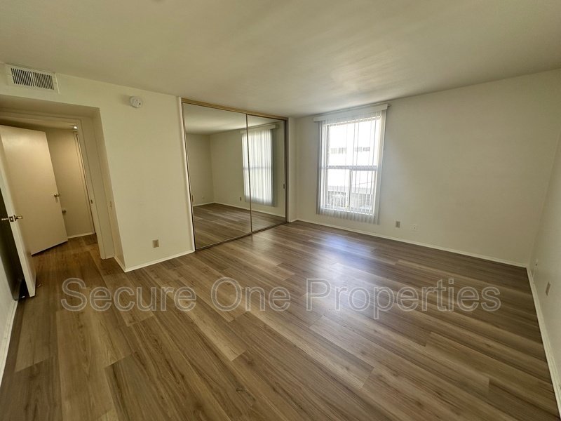 Beautifully updated Westlake Village Condo! property image