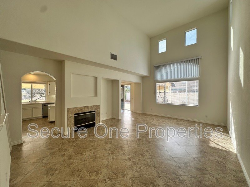 Westlake Village Home with 4 bedrooms and Stunning views! property image