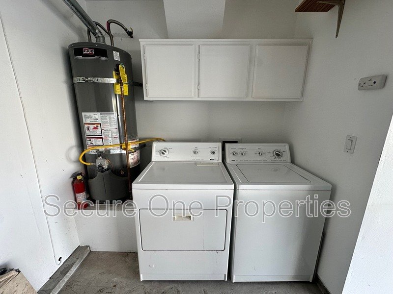 Westlake Village Home with 4 bedrooms and Stunning views! property image