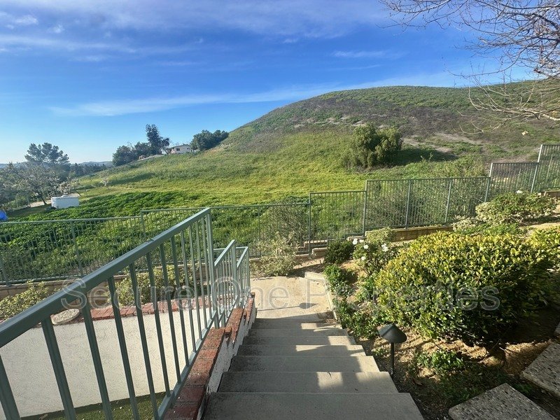 Elegant Thousand Oaks 4-Bedroom Designer Townhome with Hilltop Views! property image