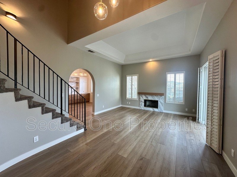 Elegant Thousand Oaks 4-Bedroom Designer Townhome with Hilltop Views! property image