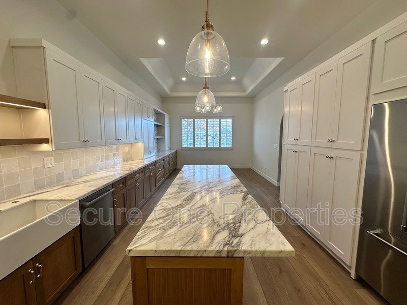 Elegant Thousand Oaks 4-Bedroom Designer Townhome with Hilltop Views! property image