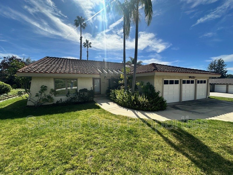 Gorgeous Lynn Ranch Single Story Home with Resort-like Backyard! property image