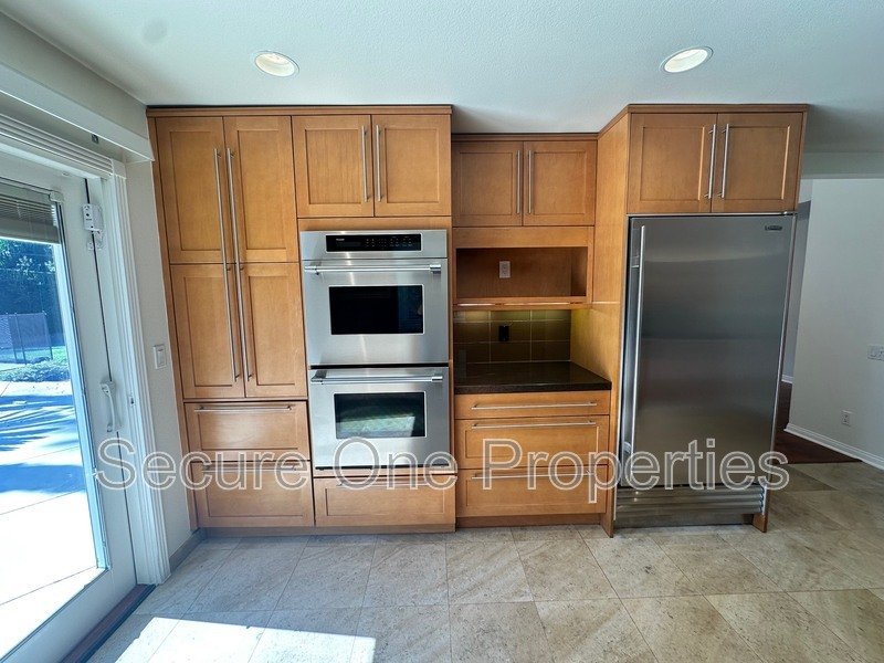 Gorgeous Lynn Ranch Single Story Home with Resort-like Backyard! property image