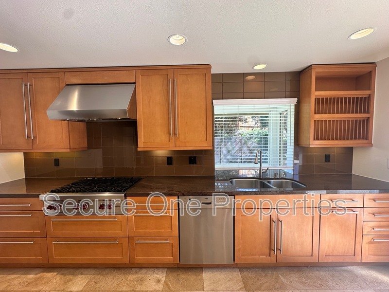 Gorgeous Lynn Ranch Single Story Home with Resort-like Backyard! property image