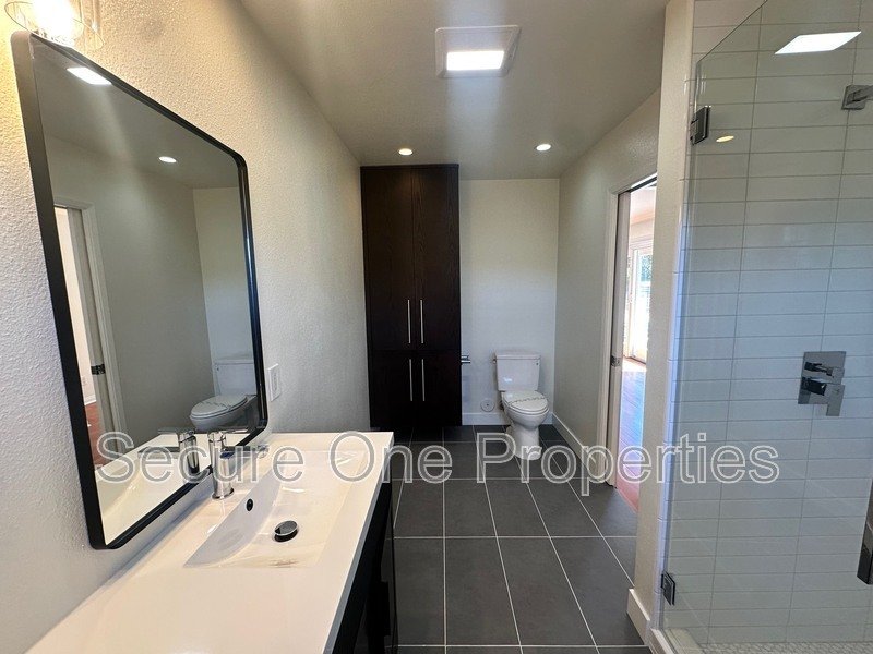 Gorgeous Lynn Ranch Single Story Home with Resort-like Backyard! property image