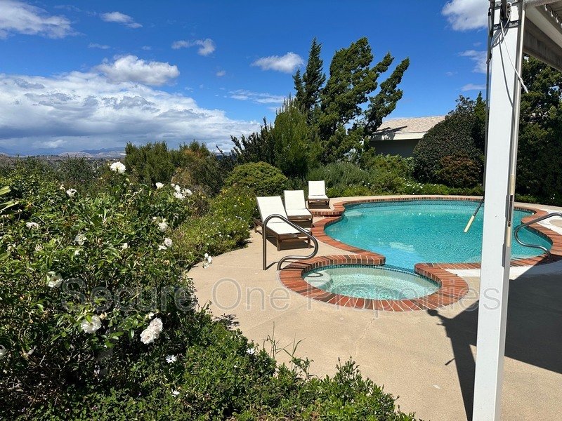 Stunning Thousand Oaks Pool Home with Panoramic Mountain Views! property image
