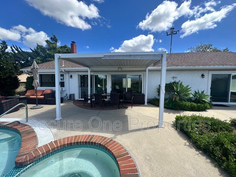 Stunning Thousand Oaks Pool Home with Panoramic Mountain Views! property image
