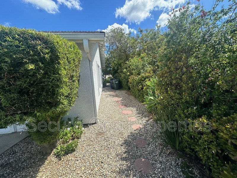 Stunning Thousand Oaks Pool Home with Panoramic Mountain Views! property image