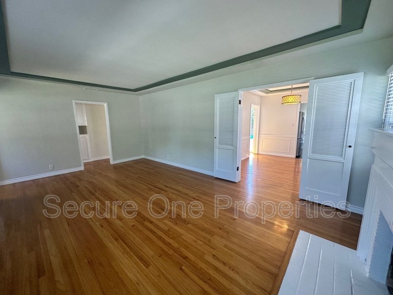 Gorgeous Pool home in Burbank's Rancho Neighborhood! property image