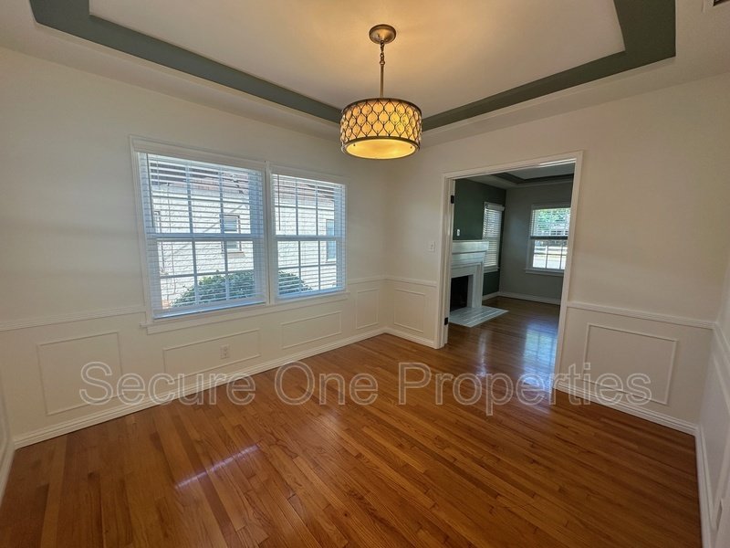 Gorgeous Pool home in Burbank's Rancho Neighborhood! property image