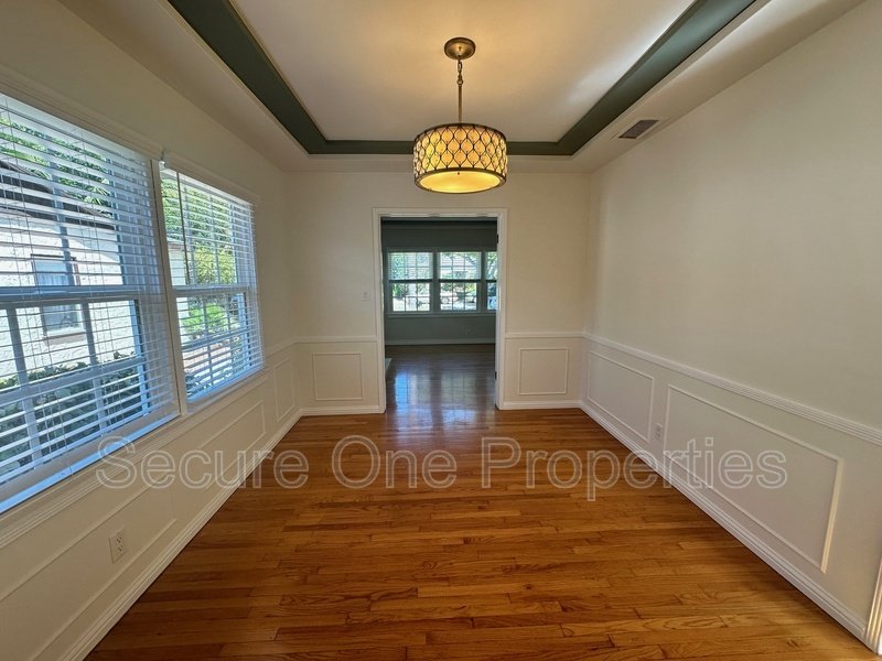 Gorgeous Pool home in Burbank's Rancho Neighborhood! property image