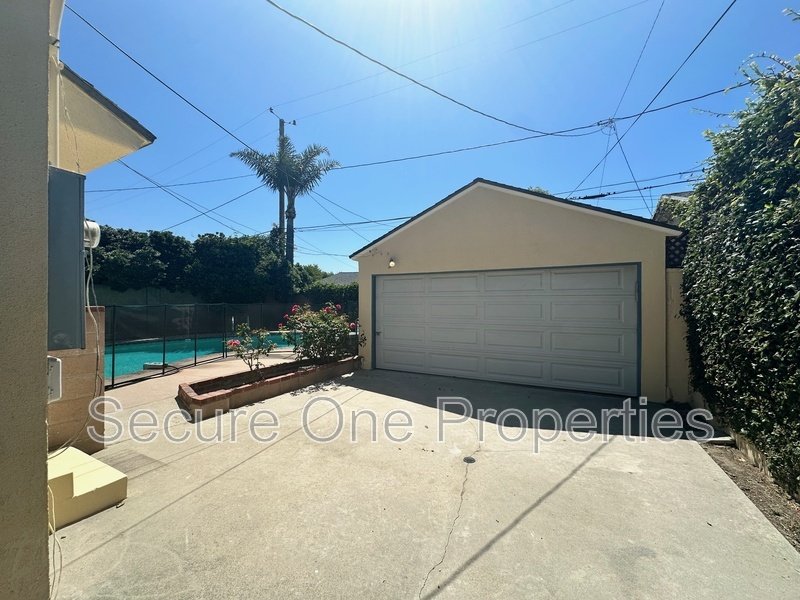 Gorgeous Pool home in Burbank's Rancho Neighborhood! property image