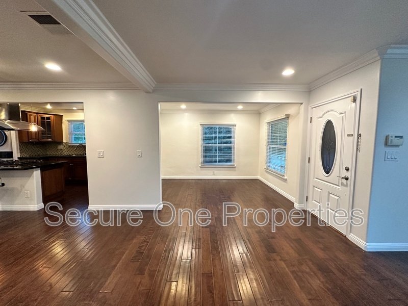 Beautiful Home in Prime Encino Neighborhood! property image
