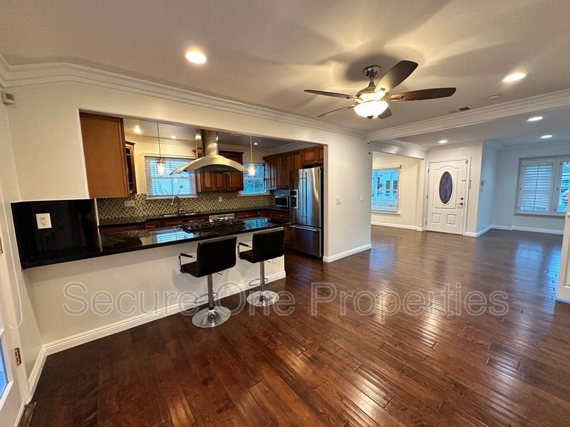 Beautiful Home in Prime Encino Neighborhood! property image