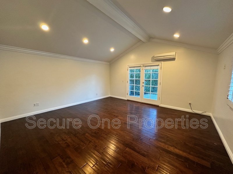 Beautiful Home in Prime Encino Neighborhood! property image