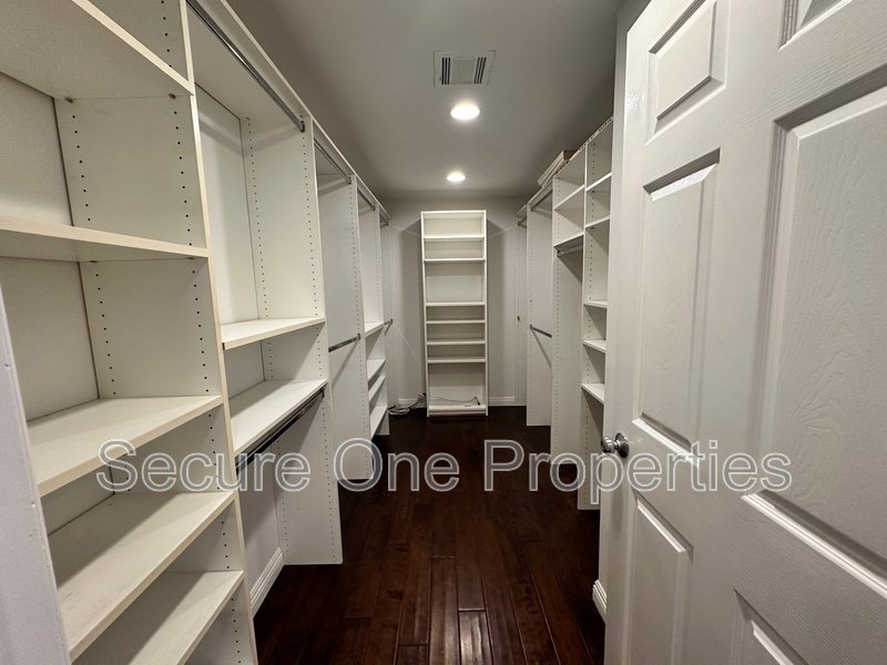 Beautiful Home in Prime Encino Neighborhood! property image
