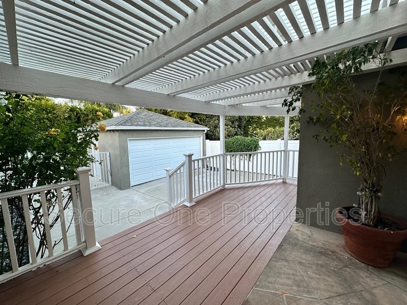Beautiful Home in Prime Encino Neighborhood! property image